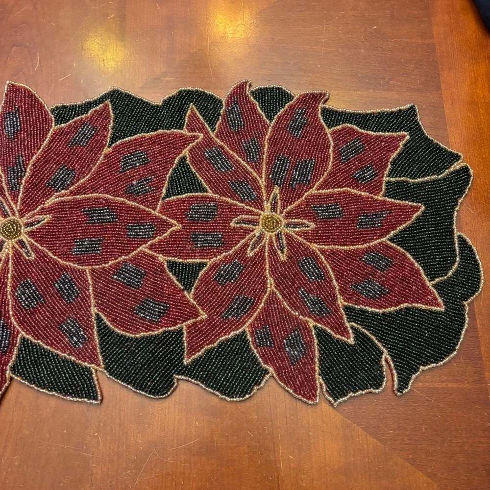 Christmas Poinsettia Hand Beaded Table Runner Red‎ Green Gold | 35x13 | Holiday